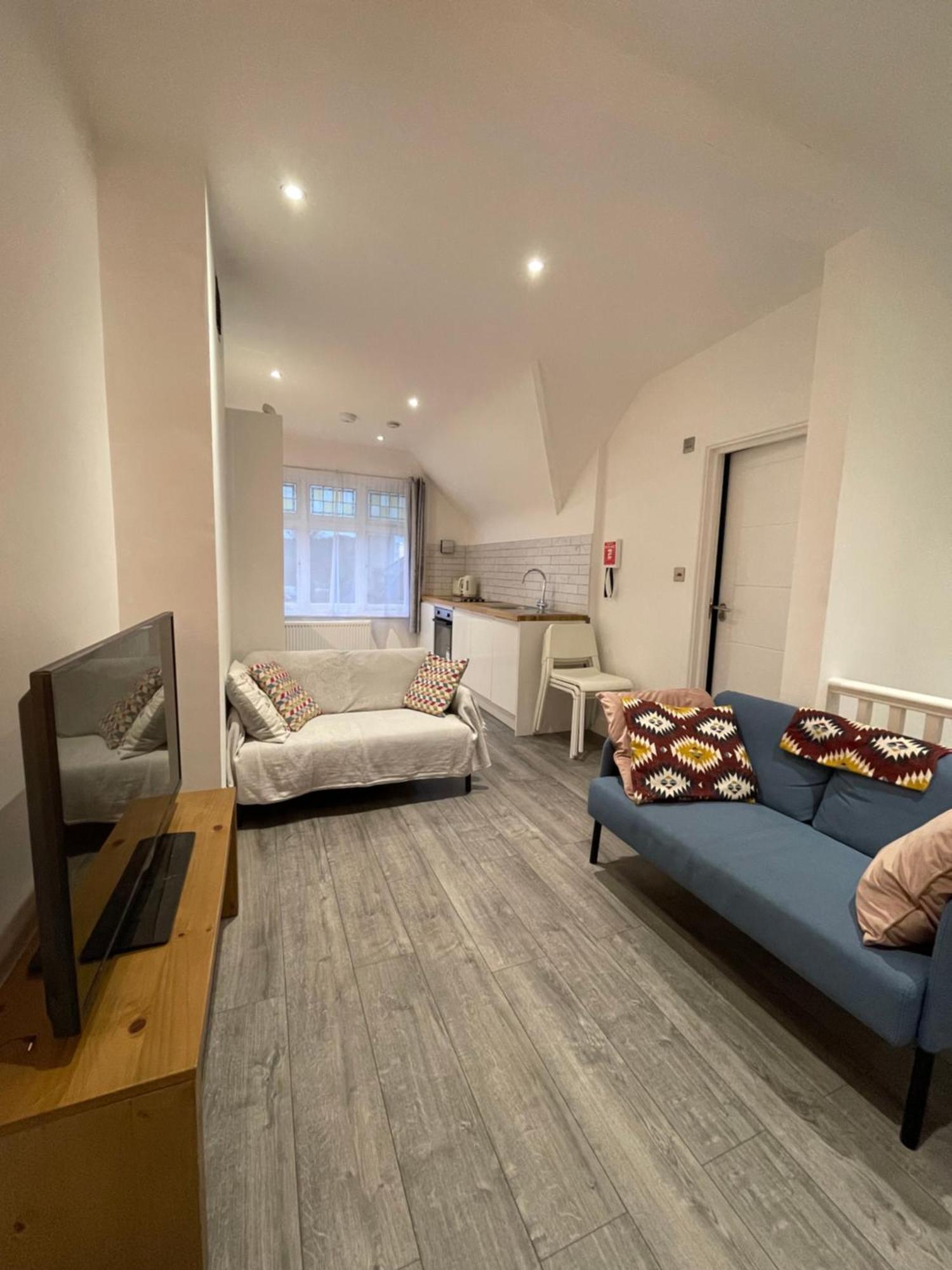 Appartamento Modern, Luxury 2 Bed Flat In Streatham, - Zone 3 Londra